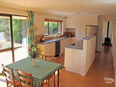 7 Barracks Close, Dubbo