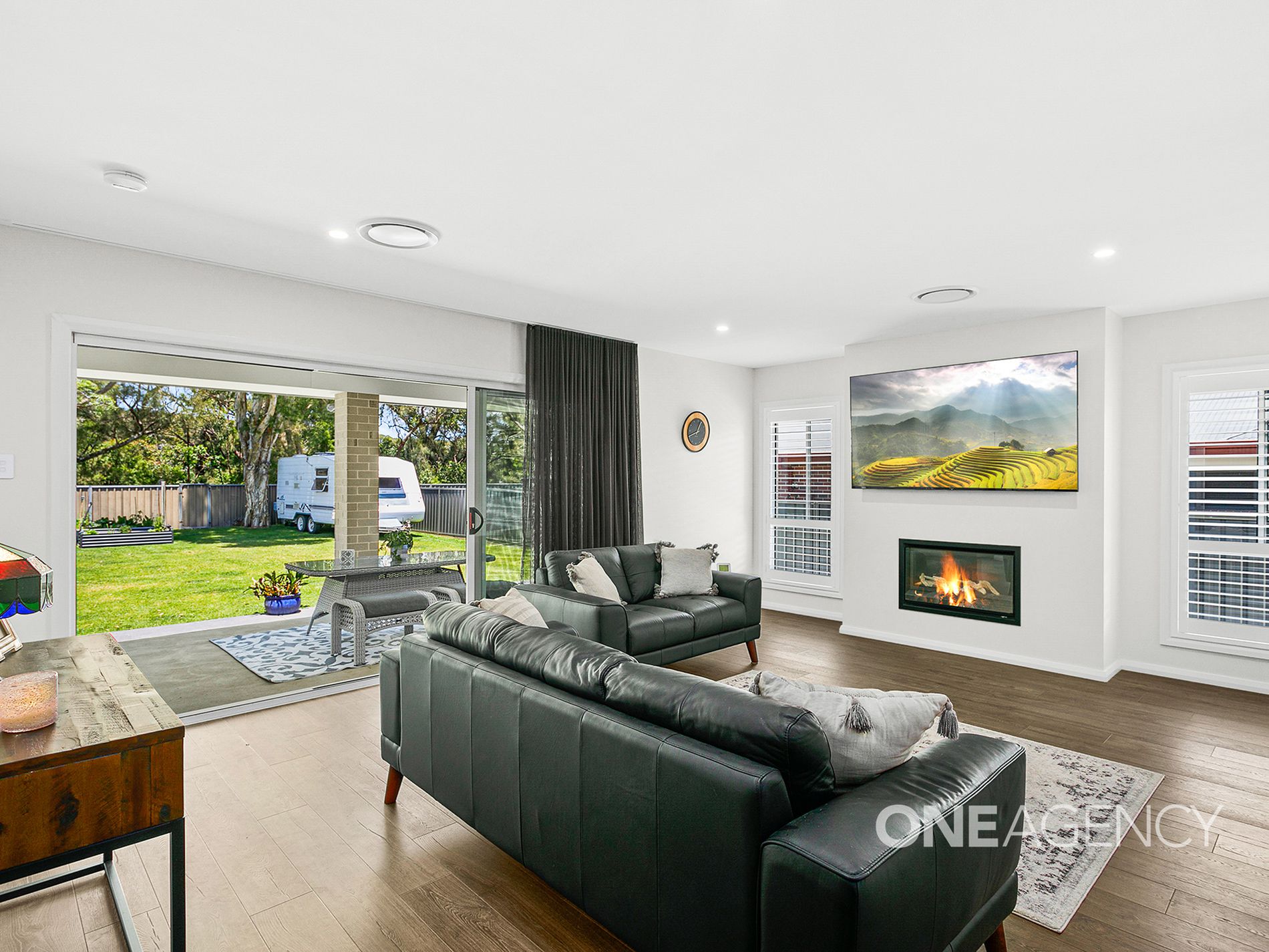 14 The Esplanade, Oak Flats One Agency Elite Property Group