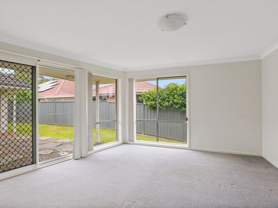 17 Mebbin Circuit, Woongarrah