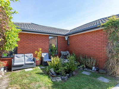 12 Seascape Gardens, Bromley