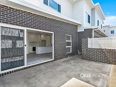 2 / 34 Day Street, Lake Illawarra