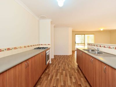 15 Edgecumbe Terrace , Baldivis