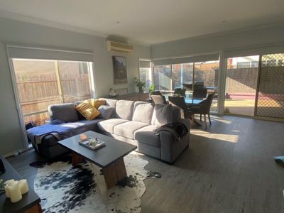 7 Buckingham Street, Lara