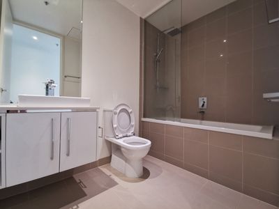 4303 / 27 Therry Street, Melbourne