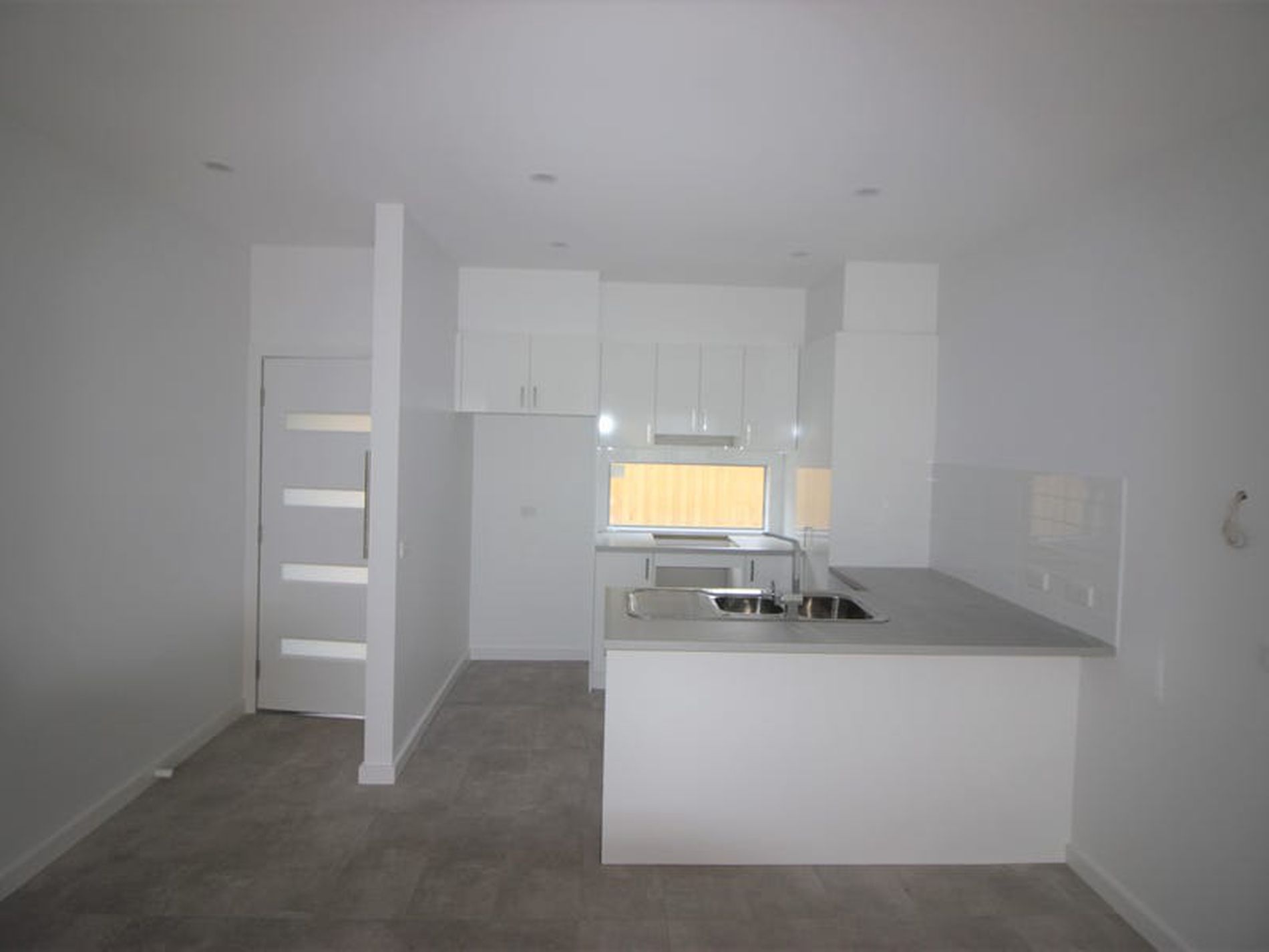 2 / 13 Hughes Street, Bell Park