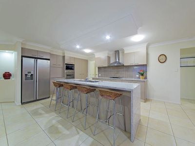 5 Brush Box Place, Wakerley