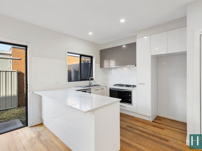 26 Win-Malee Street, Hadfield