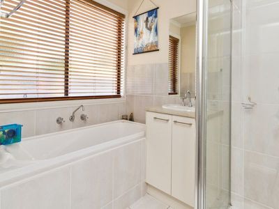 75 Hammer Street, Howlong