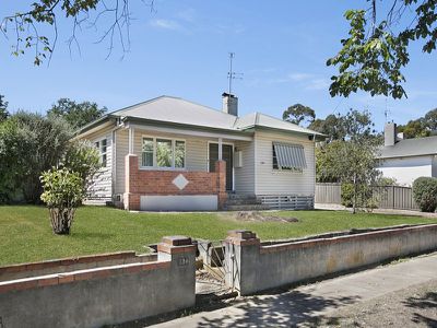 334 Barker Street, Castlemaine