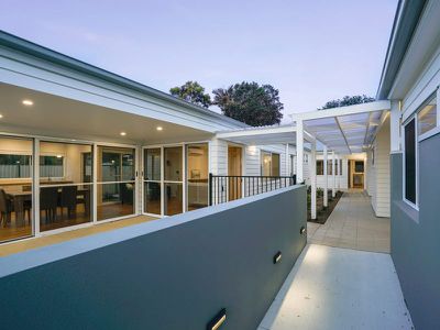 4 Bambarra Street, Southport