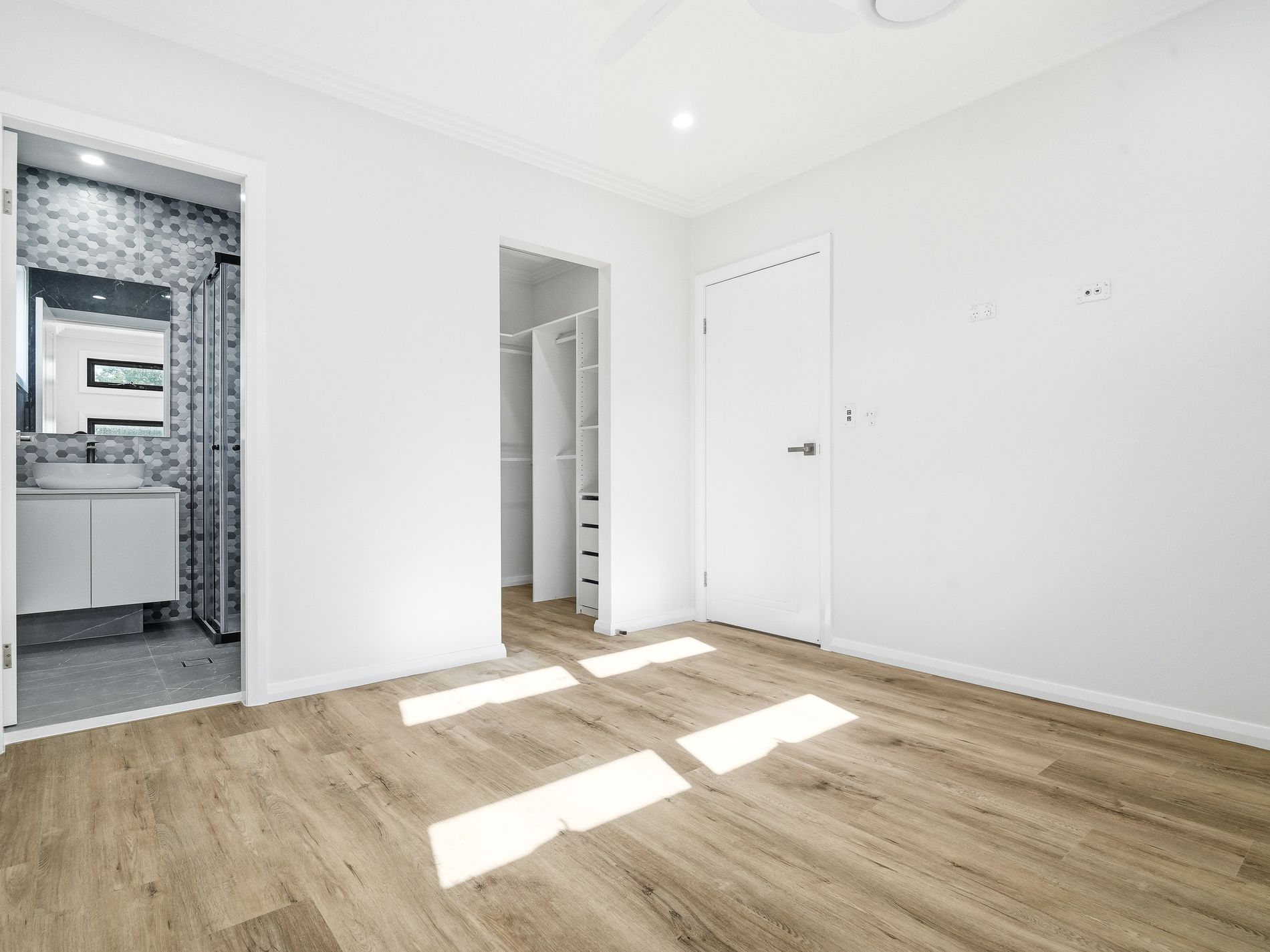 26 Rainforest Street , Box Hill