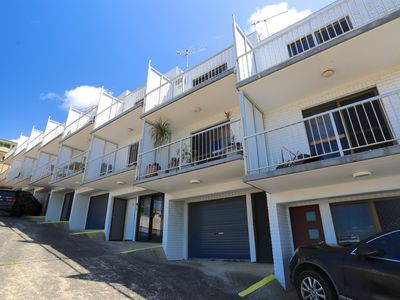 2 / 24 Queen Street, Yeppoon