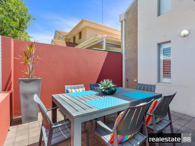 1 / 29 Rawlins Street, Glendalough