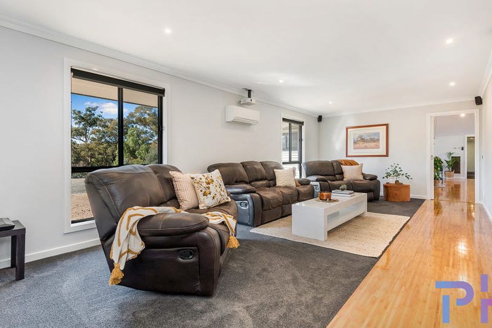 8 Montgomery Lane, Lockwood