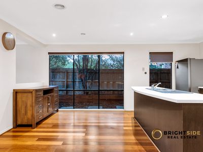 13 Hunt Club Road, Narre Warren South