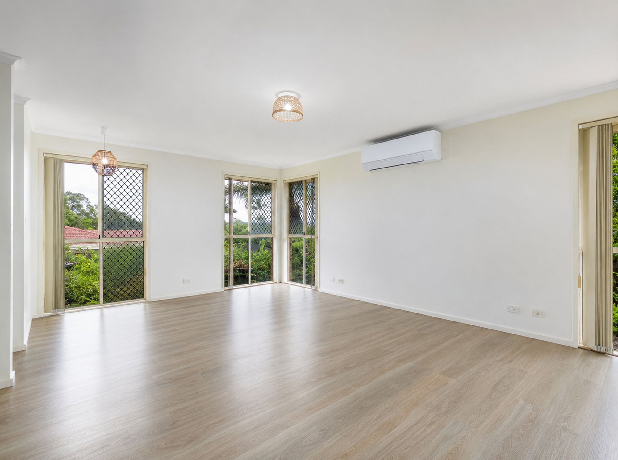 4 Dalby Court, Helensvale
