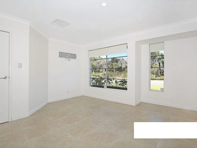 86 Touchstone Dr, Dawesville