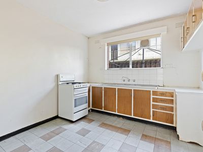 1-8 / 1 Hampton Parade, West Footscray