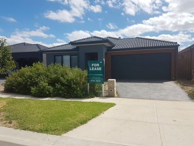 18 Warunda Parade, Point Cook
