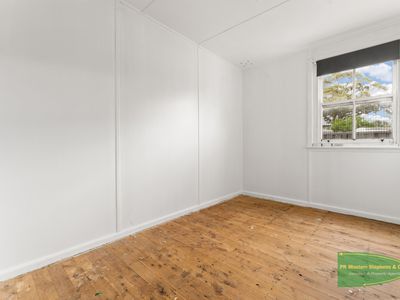 21 Crouch Street, Neville