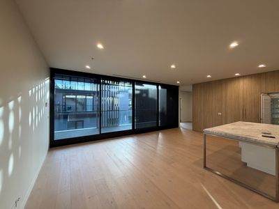 1102 / 18 Lilydale Grove, Hawthorn East