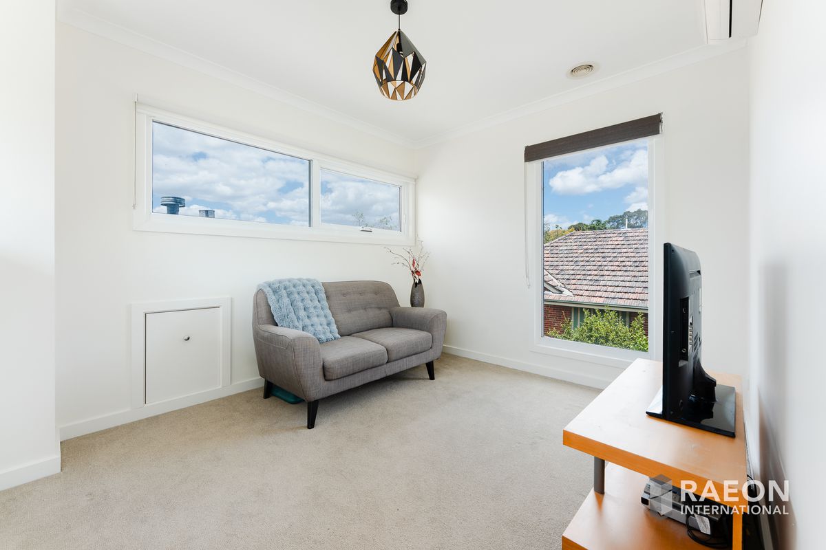 77 Mountain View Road, Balwyn North