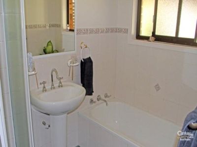 7 Barracks Close, Dubbo