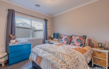 8 Pink Hill Boulevard, Beaconsfield