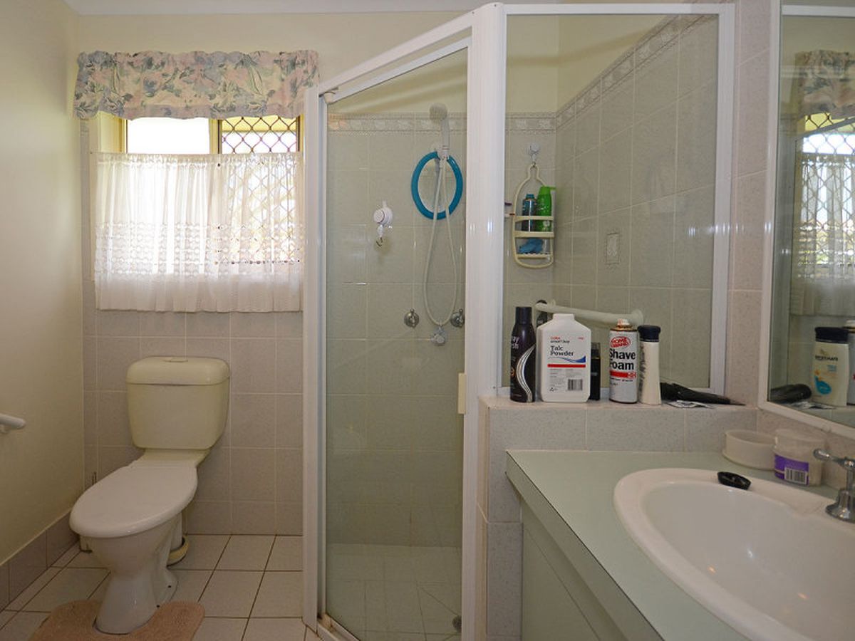 176 PULGUL STREET, Urangan