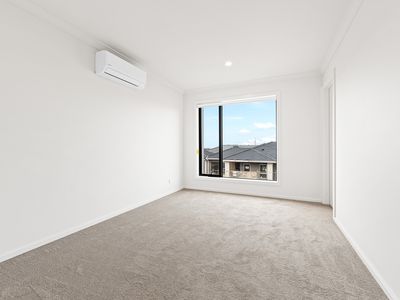 30 Baldwin Road , Fraser Rise