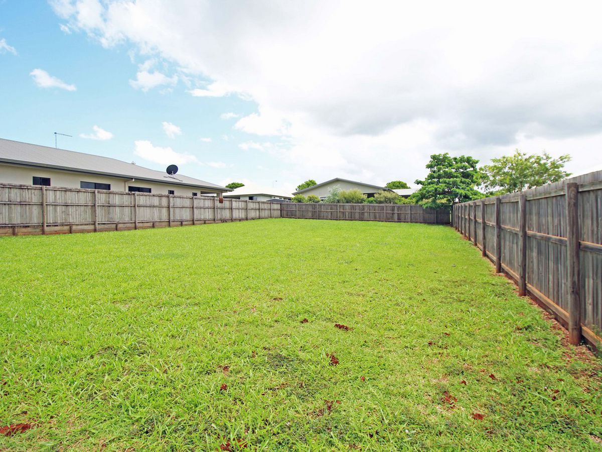 38 Tumbare Street, Atherton