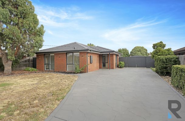 80 Mitford Crescent, Craigieburn