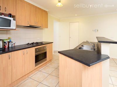4 BISQUE COURT, Wodonga
