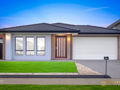 3 Farmingdale Street, Manor Lakes