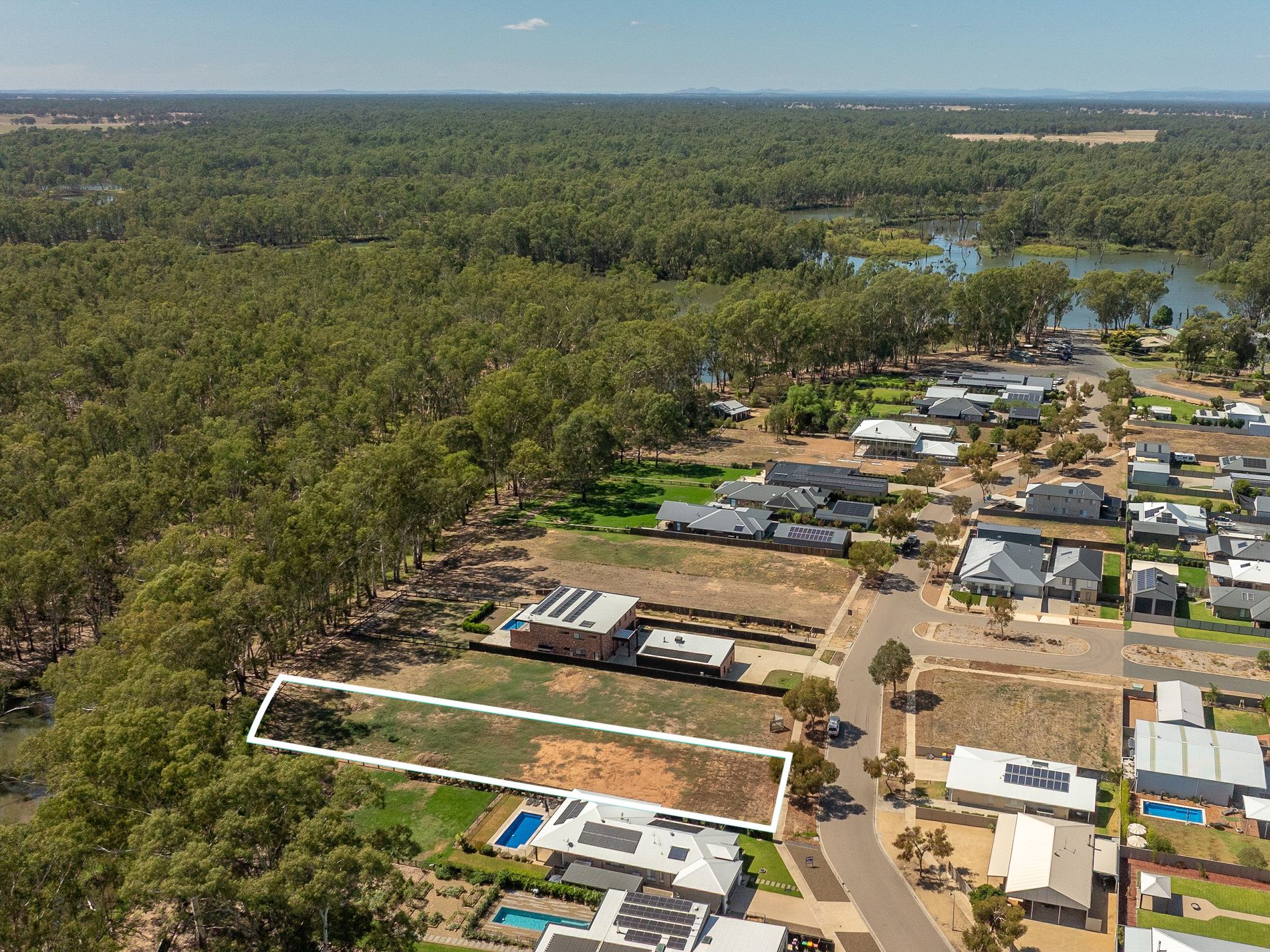 15 MCCULLOCH STREET, Bundalong