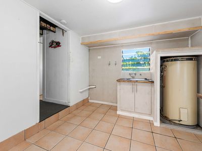 2 Kingfisher Street, Slade Point