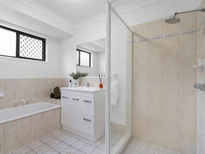 12 Timberline Court, Springfield