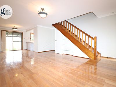 6 / 5 Leamington Road, Dundas