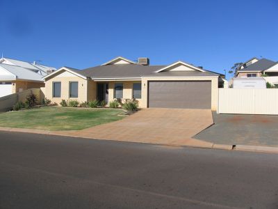 16 Tumbarri Way, Kalgoorlie