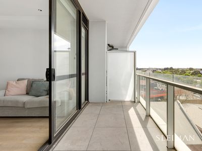 609 / 19 Russell street, Essendon
