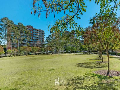 403 / 4 Wentworth Drive, Liberty Grove