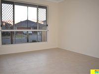 17 PIPET CRESCENT, Pallara