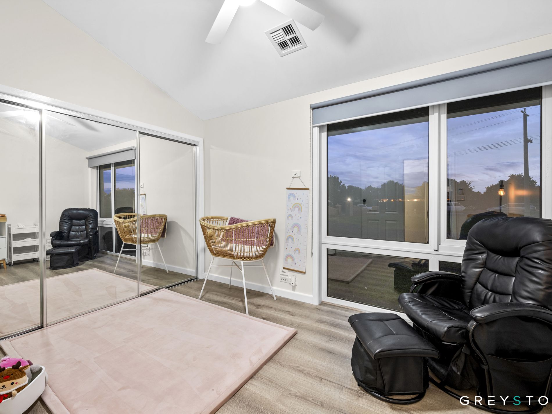 2-4 Outlook Ride, Kurunjang