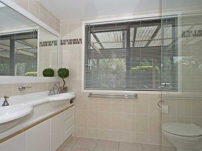 27 Bass Street Barellan Point, Karalee