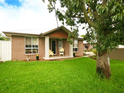 10 / 9 Bowen Avenue, Gunnedah