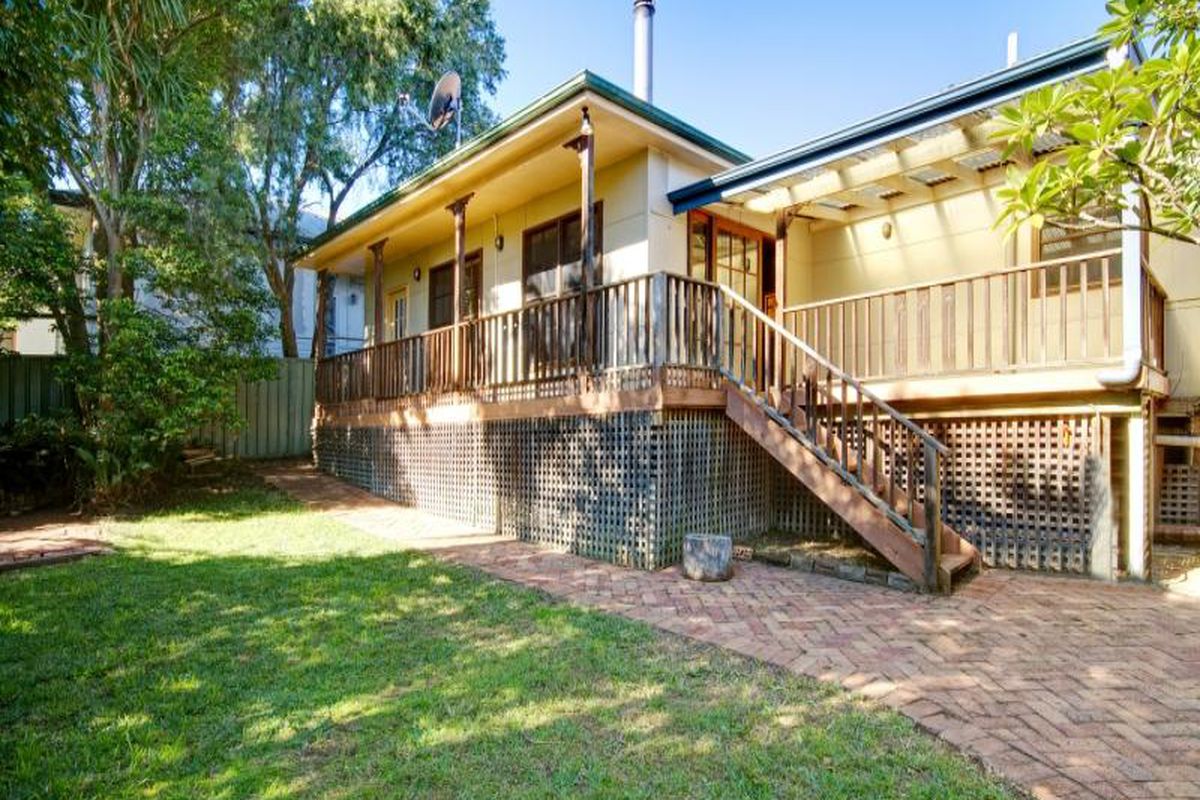 6 Caroline Street, East Gosford