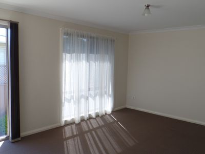 2 / 7 Newton Street, Shepparton