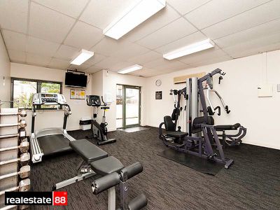 17 / 110 Mounts Bay Road, Perth