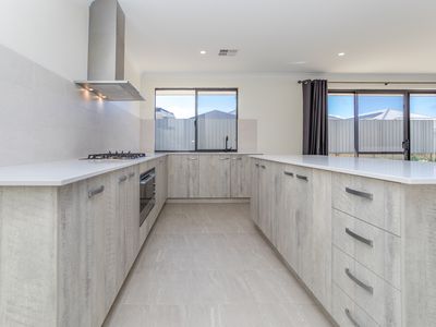 55 Carinata Crescent, Byford