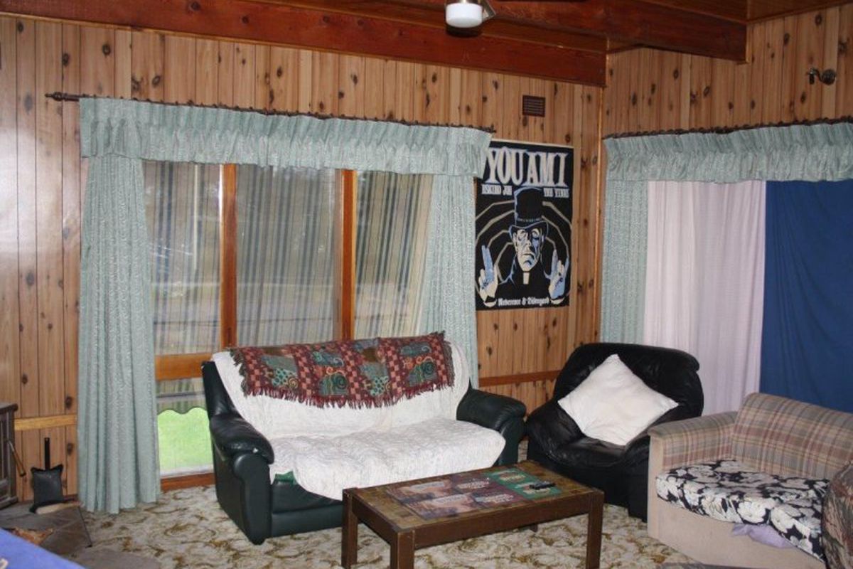 2 Finlason Street, Mansfield